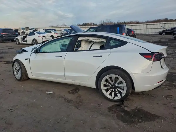 5YJ3E1EB9PF632778 2023 TESLA MODEL 3 - Image 2