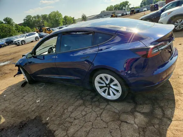 5YJ3E1EB9PF632781 2023 TESLA MODEL 3 - Image 2