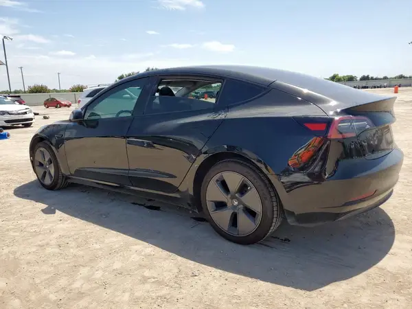 5YJ3E1EB9PF633137 2023 TESLA MODEL 3 - Image 2