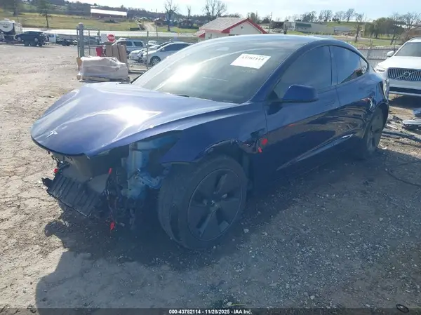 5YJ3E1EB9PF633557 2023 TESLA MODEL 3 - Image 2