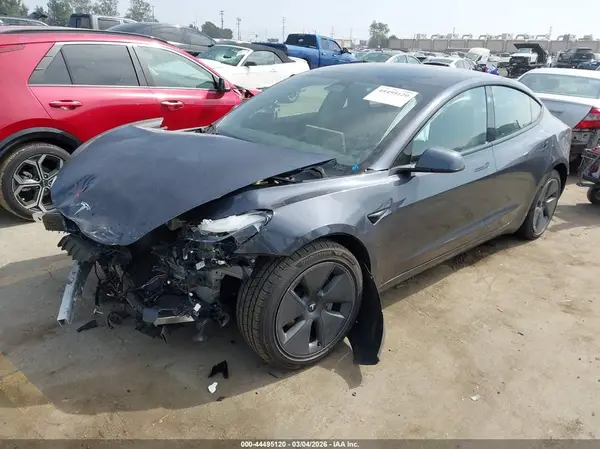 5YJ3E1EB9PF634076 2023 TESLA MODEL 3 - Image 2
