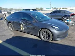 5YJ3E1EB9PF636796 2023 TESLA MODEL 3