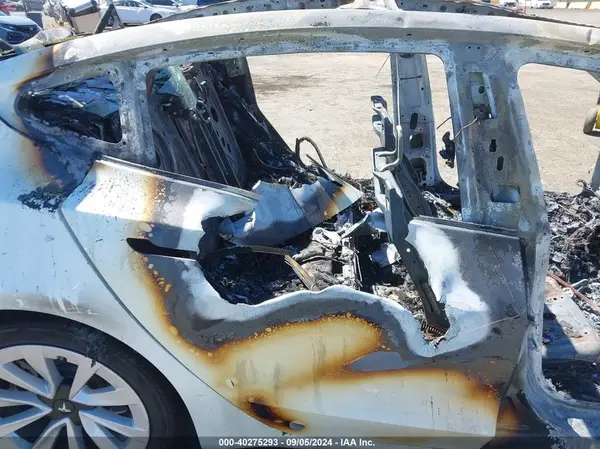 5YJ3E1EB9PF670270 2023 TESLA MODEL 3 - Image 8