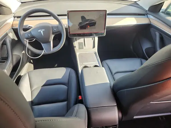 5YJ3E1EB9PF685898 2023 TESLA MODEL 3 - Image 8