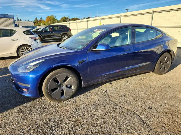 5YJ3E1EB9PF698814 2023 TESLA MODEL 3 - Image 1