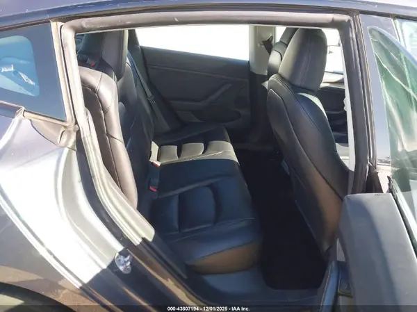 5YJ3E1EB9PF712338 2023 TESLA MODEL 3 - Image 8