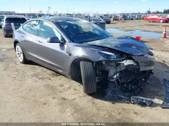 5YJ3E1EB9PF713229 2023 TESLA MODEL 3
