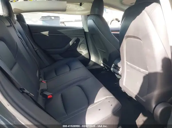 5YJ3E1EB9PF713229 2023 TESLA MODEL 3 - Image 8