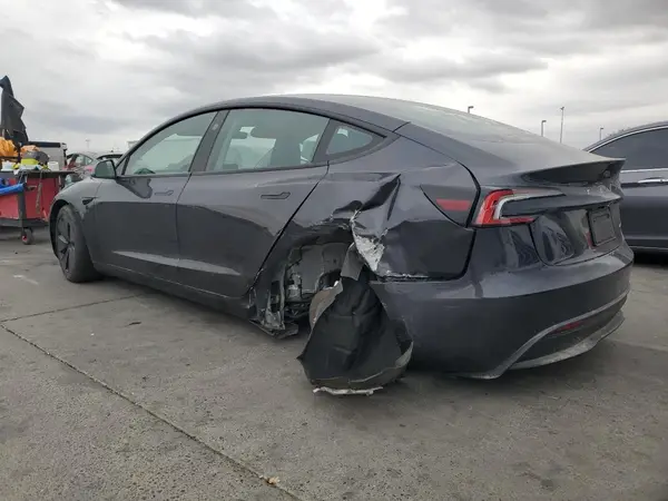 5YJ3E1EB9RF728994 2024 TESLA MODEL 3 - Image 2