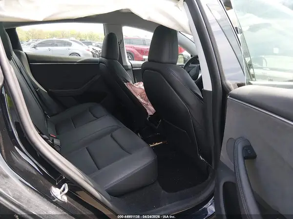 5YJ3E1EB9RF735461 2024 TESLA MODEL 3 - Image 8