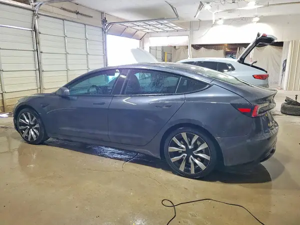5YJ3E1EB9RF736593 2024 TESLA MODEL 3 - Image 2
