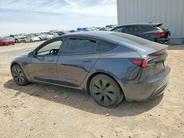 5YJ3E1EB9RF738330 2024 TESLA MODEL 3 - Image 2