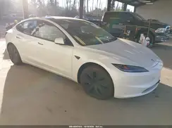 5YJ3E1EB9RF740093 2024 TESLA MODEL 3