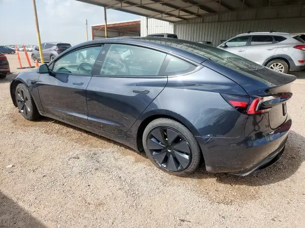 5YJ3E1EB9RF745472 2024 TESLA MODEL 3 - Image 2