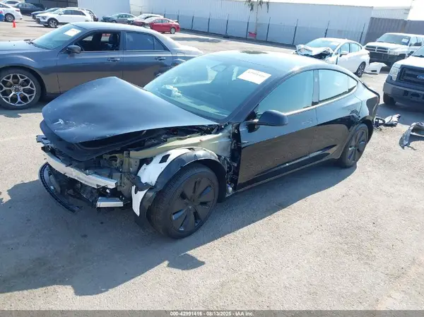 5YJ3E1EB9RF754270 2024 TESLA MODEL 3 - Image 2