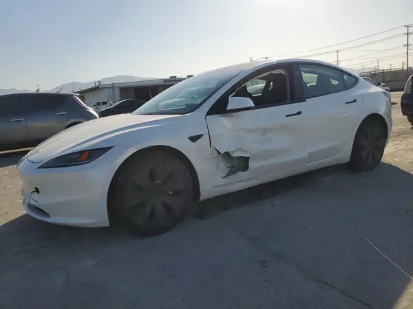 5YJ3E1EB9RF759355 2024 TESLA MODEL 3 - Image 1