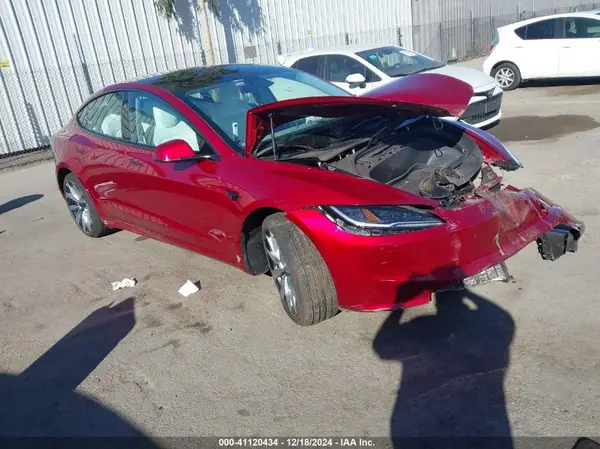 5YJ3E1EB9RF792842 2024 TESLA MODEL 3 - Image 1