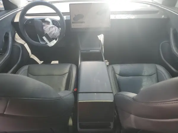5YJ3E1EB9RF796776 2024 TESLA MODEL 3 - Image 8