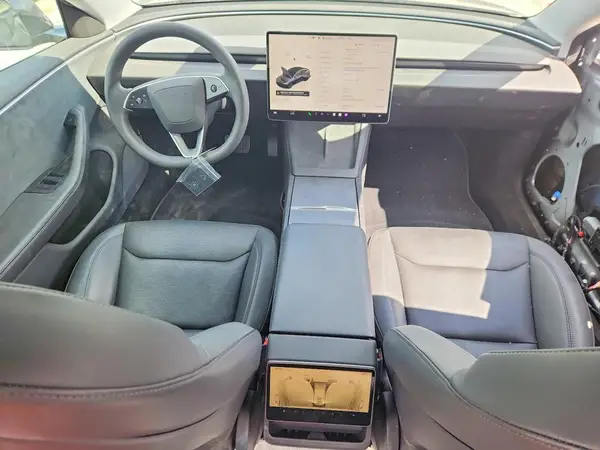 5YJ3E1EB9RF807050 2024 TESLA MODEL 3 - Image 8