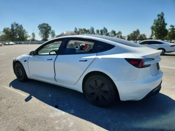 5YJ3E1EB9RF807081 2024 TESLA MODEL 3 - Image 2