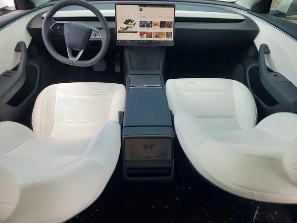 5YJ3E1EB9RF809588 2024 TESLA MODEL 3 - Image 8
