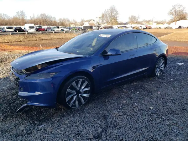 5YJ3E1EB9RF818890 2024 TESLA MODEL 3 - Image 1