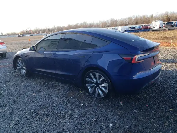5YJ3E1EB9RF818890 2024 TESLA MODEL 3 - Image 2