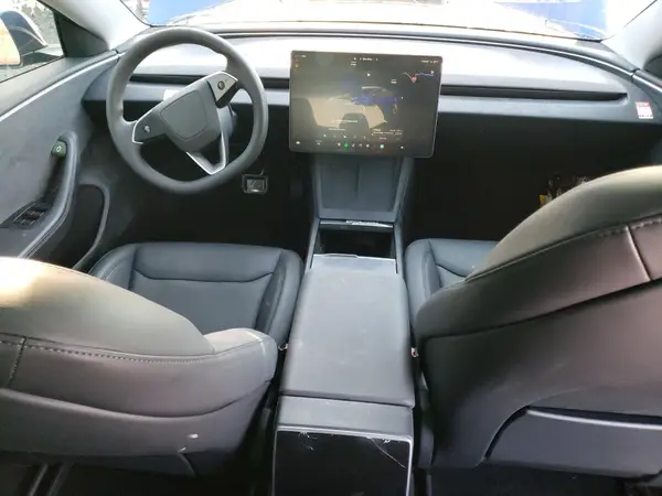 5YJ3E1EB9RF818890 2024 TESLA MODEL 3 - Image 8