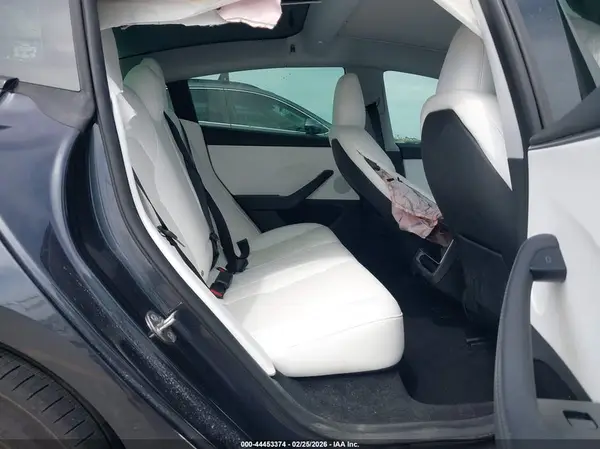 5YJ3E1EB9RF821742 2024 TESLA MODEL 3 - Image 8