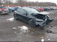 5YJ3E1EB9RF826102 2024 TESLA MODEL 3