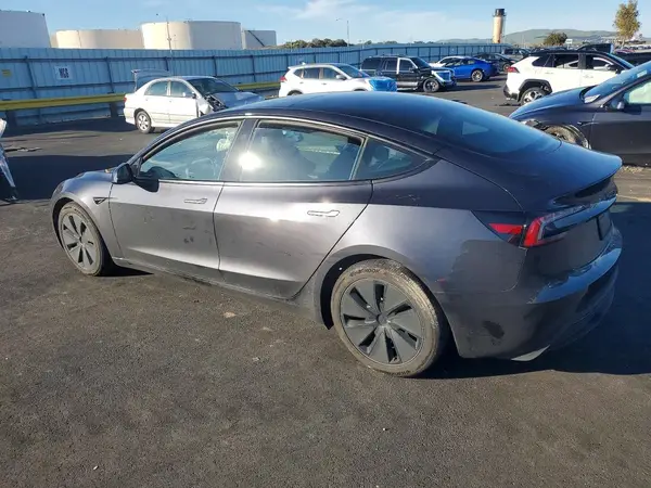 5YJ3E1EB9RF834751 2024 TESLA MODEL 3 - Image 2