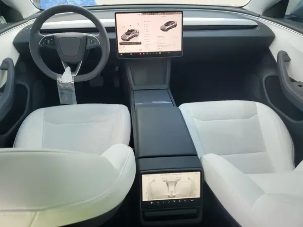 5YJ3E1EB9RF854112 2024 TESLA MODEL 3 - Image 8