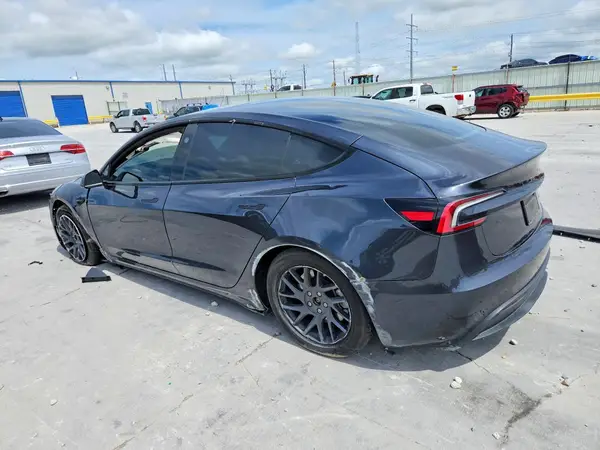 5YJ3E1EB9SF009315 2025 TESLA MODEL 3 - Image 2