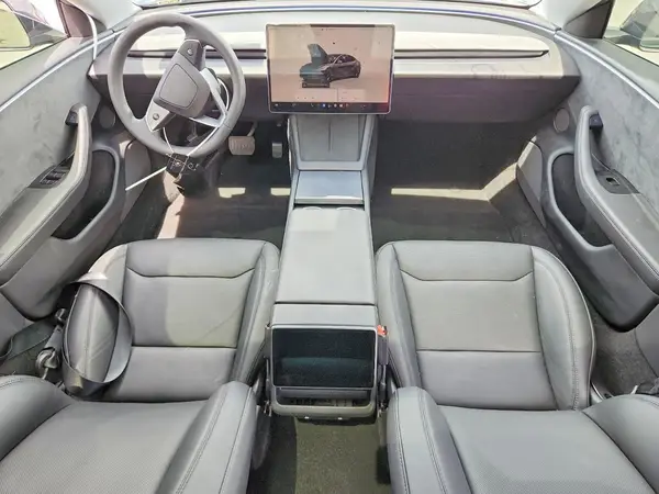 5YJ3E1EB9SF009315 2025 TESLA MODEL 3 - Image 8