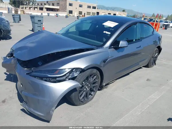 5YJ3E1EB9SF873801 2025 TESLA MODEL 3 - Image 2