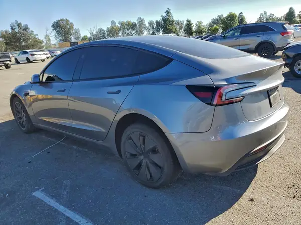 5YJ3E1EB9SF874530 2025 TESLA MODEL 3 - Image 2