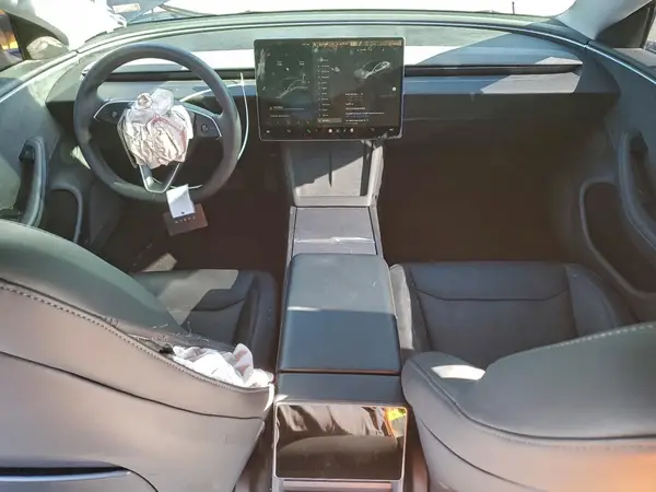 5YJ3E1EB9SF874530 2025 TESLA MODEL 3 - Image 8