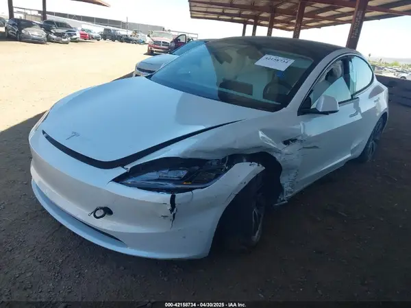 5YJ3E1EB9SF885771 2025 TESLA MODEL 3 - Image 2