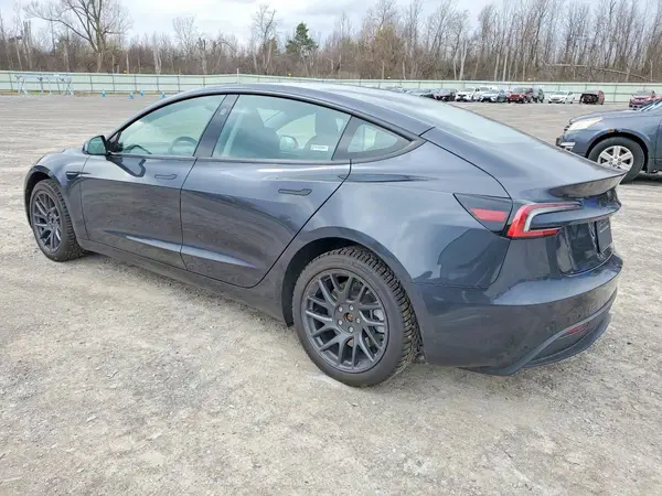 5YJ3E1EB9SF890887 2025 TESLA MODEL 3 - Image 2
