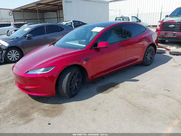 5YJ3E1EB9SF891571 2025 TESLA MODEL 3 - Image 2