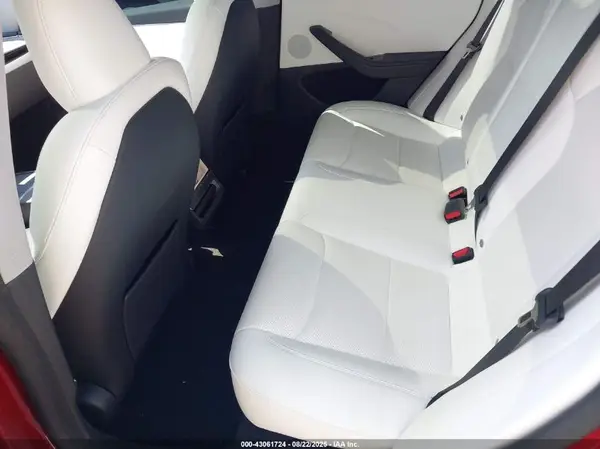 5YJ3E1EB9SF891571 2025 TESLA MODEL 3 - Image 8
