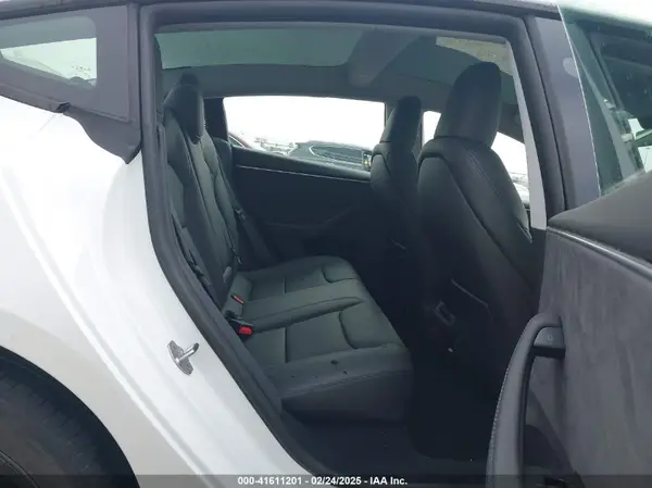 5YJ3E1EB9SF904223 2025 TESLA MODEL 3 - Image 8