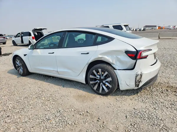 5YJ3E1EB9SF906893 2025 TESLA MODEL 3 - Image 2