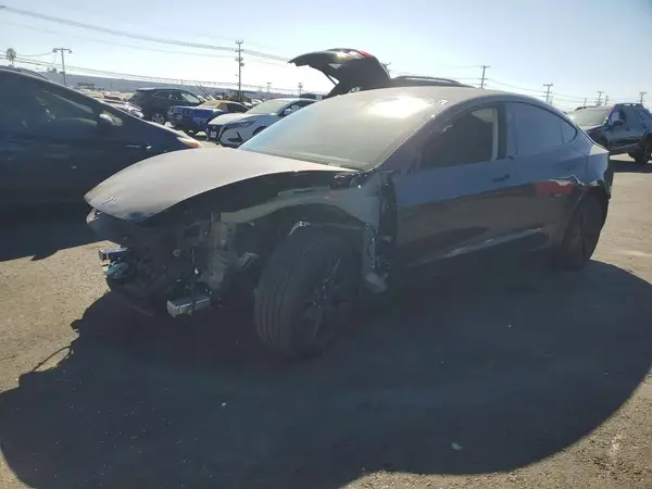 5YJ3E1EB9SF907607 2025 TESLA MODEL 3 - Image 1