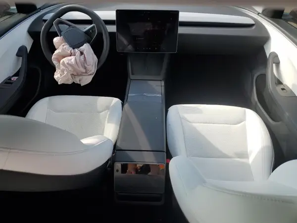 5YJ3E1EB9SF921894 2025 TESLA MODEL 3 - Image 8