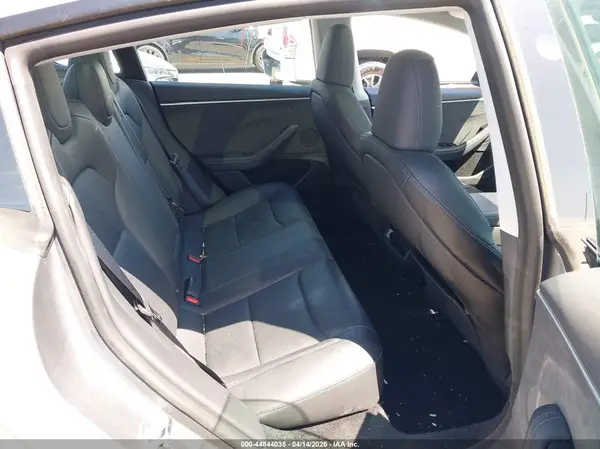 5YJ3E1EB9SF939991 2025 TESLA MODEL 3 - Image 8