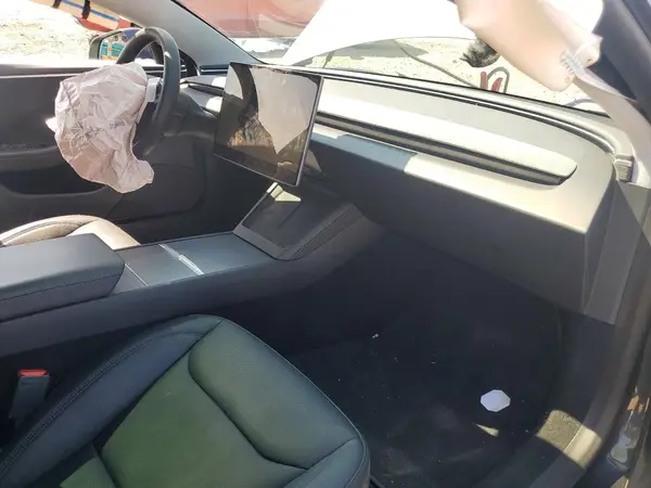 5YJ3E1EB9SF964003 2025 TESLA MODEL 3 - Image 8