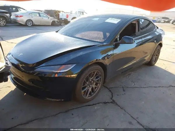 5YJ3E1EB9SF968617 2025 TESLA MODEL 3 - Image 2