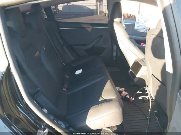 5YJ3E1EB9SF968617 2025 TESLA MODEL 3 - Image 8
