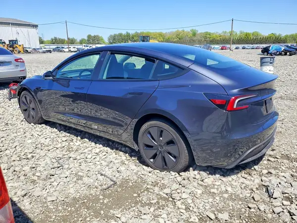 5YJ3E1EB9TF166165 2026 TESLA MODEL 3 - Image 2
